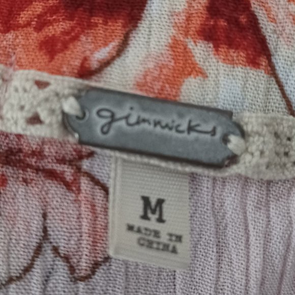 Gimmicks Pink Floral Top Size Medium - Picture 4 of 4